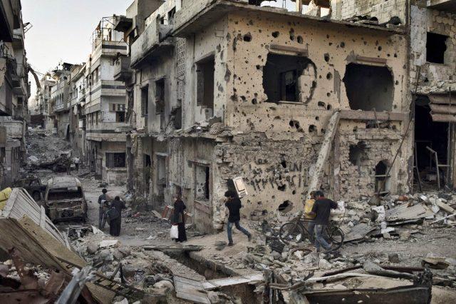 War tyorn Syrian homes